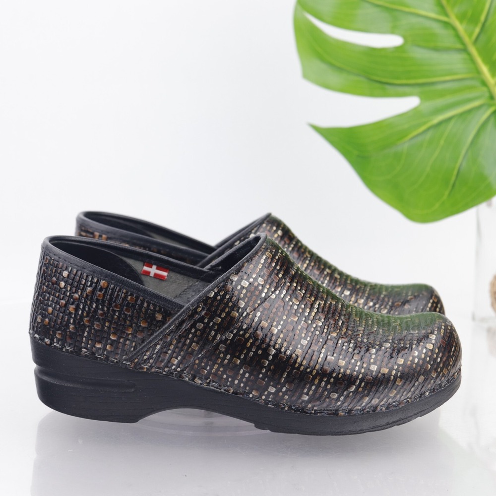 Sanita Womens Original Professional Cobble Clogs Size 39 8 Black Brown Work Shoe